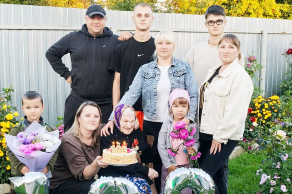 Комаричская долгожительница отметила вековой юбилей