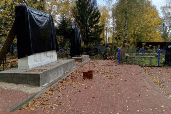 В брянском посёлке Бежичи сделали площадку для посетителей воинского мемориала