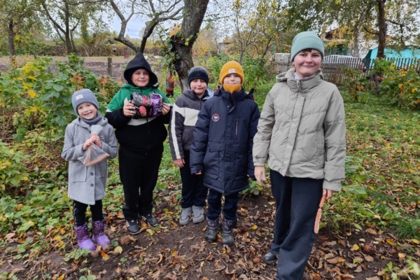 Ученики Комаричского района активно принимают участие в акции «Братья наши меньшие»