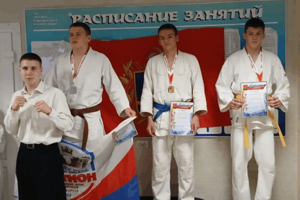 Брянский спортсмен стал победителем Кубка здоровой нации по всестилевому каратэ