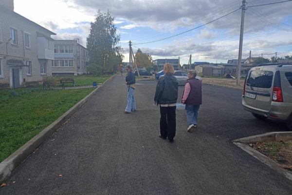 В Суземке благоустроили две дворовые территории