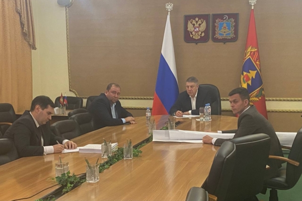 Губернатор Брянской области Александр Богомаз принял участие в совещании под руководством министра строительства и ЖКХ РФ Ирека Файзуллина