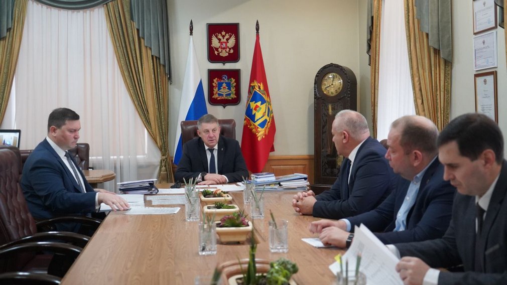 Александр Богомаз встретился с гендиректором «Газпром межрегионгаз Брянск» Алексеем Киреенко