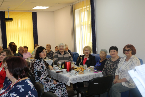 В Комаричском районе прошло праздничное мероприятие ко Дню пожилых людей»