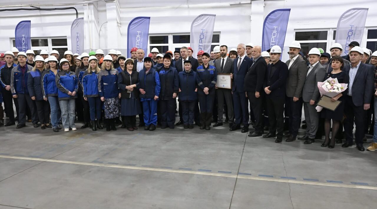 Александр Богомаз и Олег Матыцин посетили брянский «Термотрон-завод»