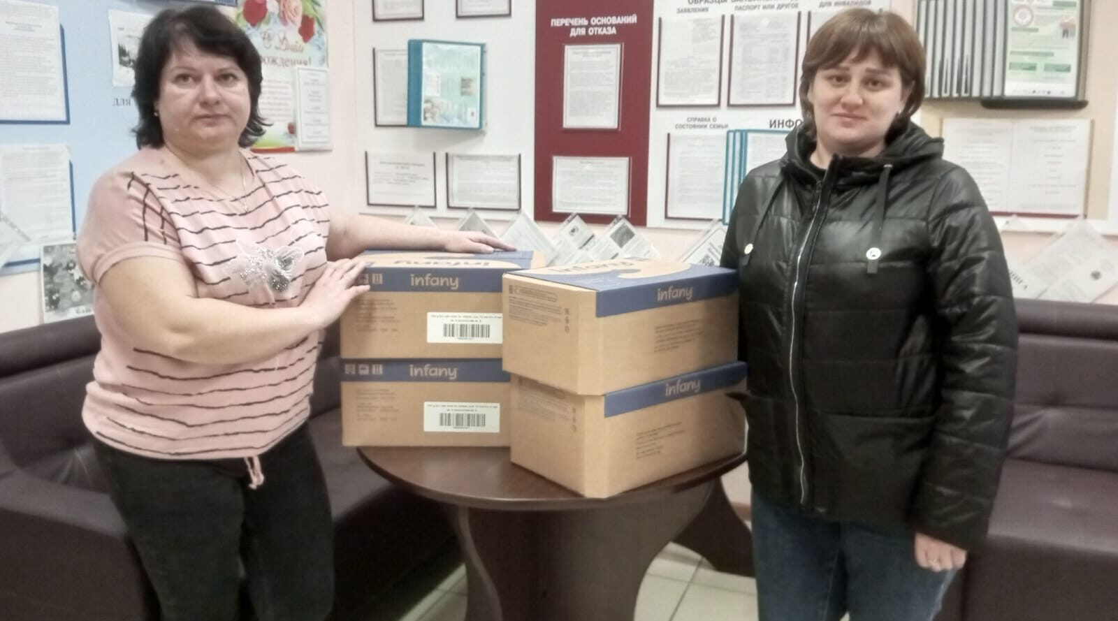 В Комаричском районе продолжается выдача детского питания