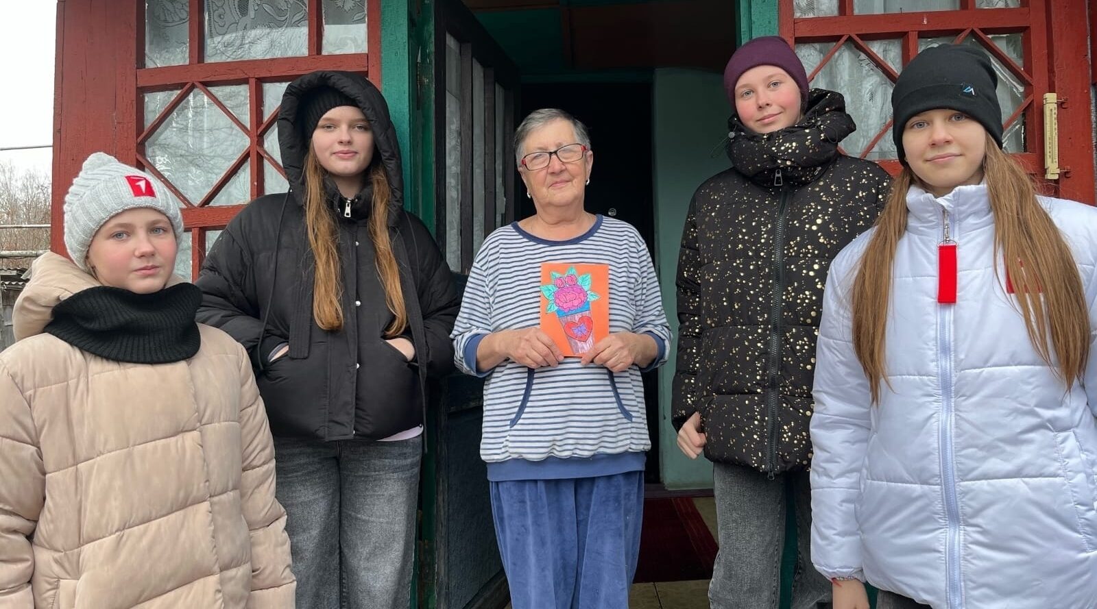 Активисты Движения Первых Бочаровской школы поздравили матерей участников СВО с праздником