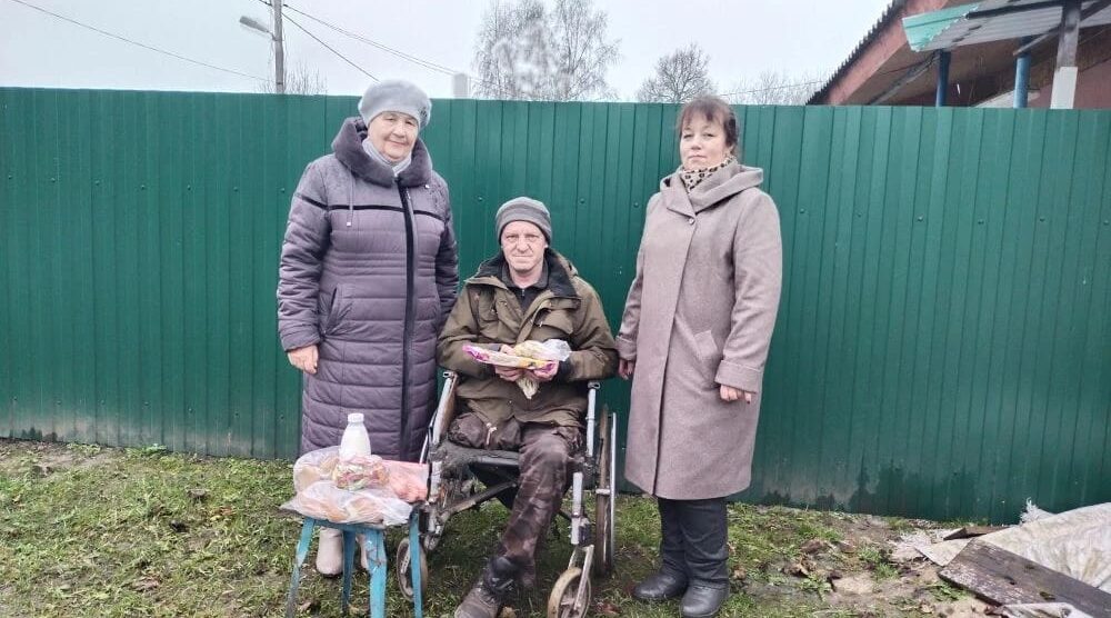 Работники культуры поселка Лопандино проявили заботу о тех, кто нуждается