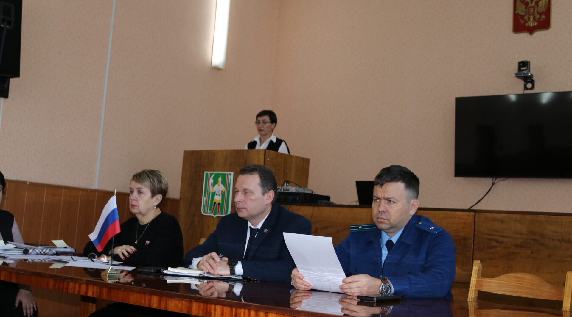 Комаричский районный Совет народных депутатов принял ряд важных  решений