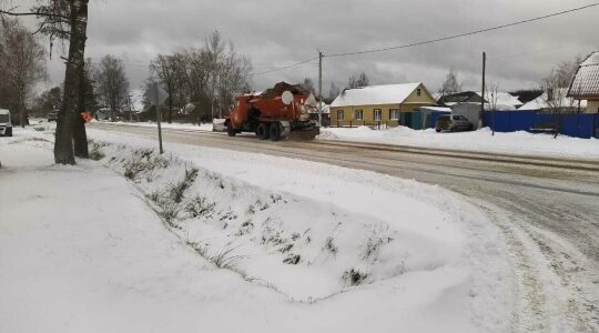 В Брянской области продолжается ликвидация последствий снегопада