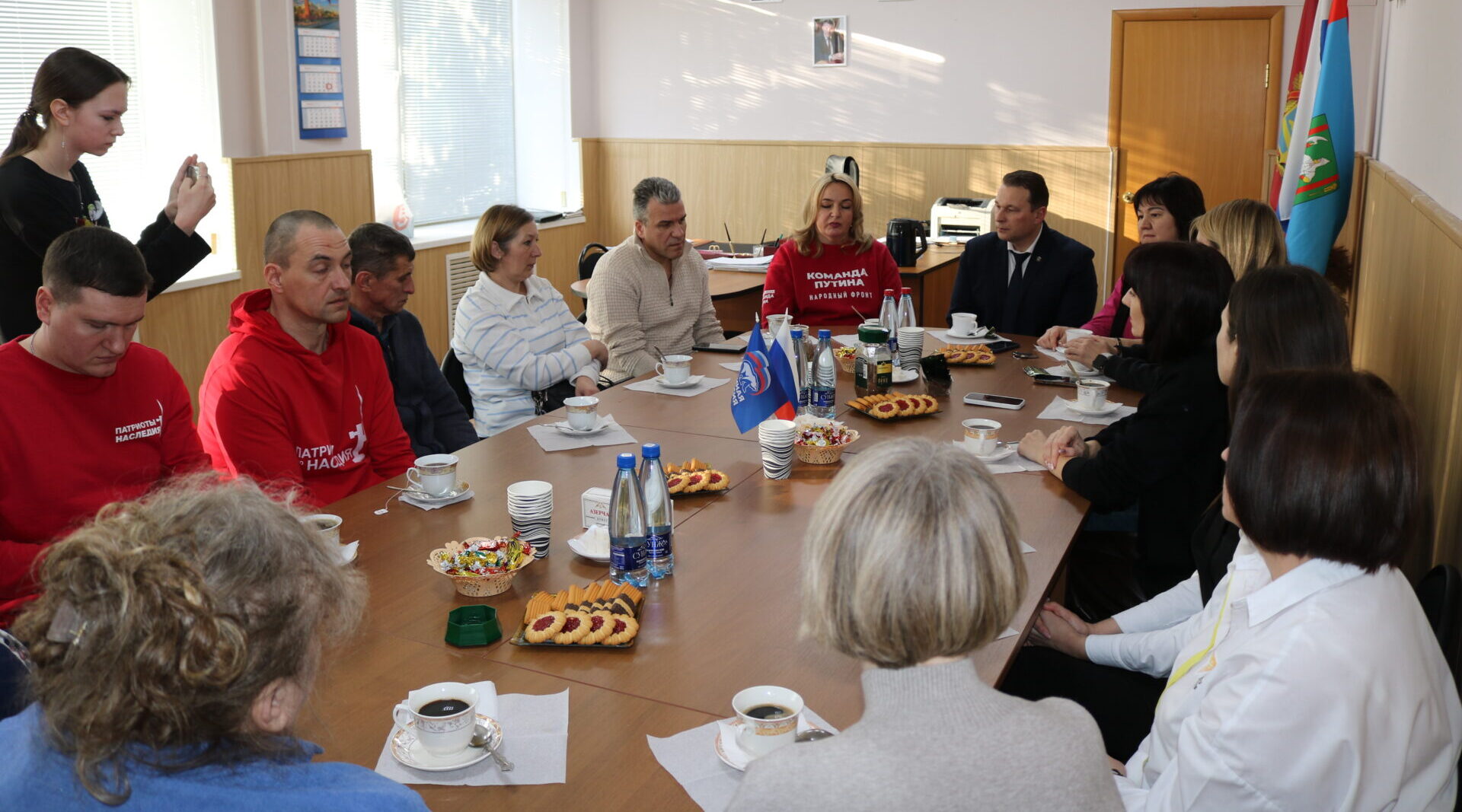 В администрации Комаричского районе волонтеры поделились опытом работы