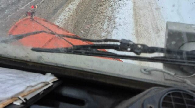 Брянская область под снегом: дорожники работают в усиленном режиме