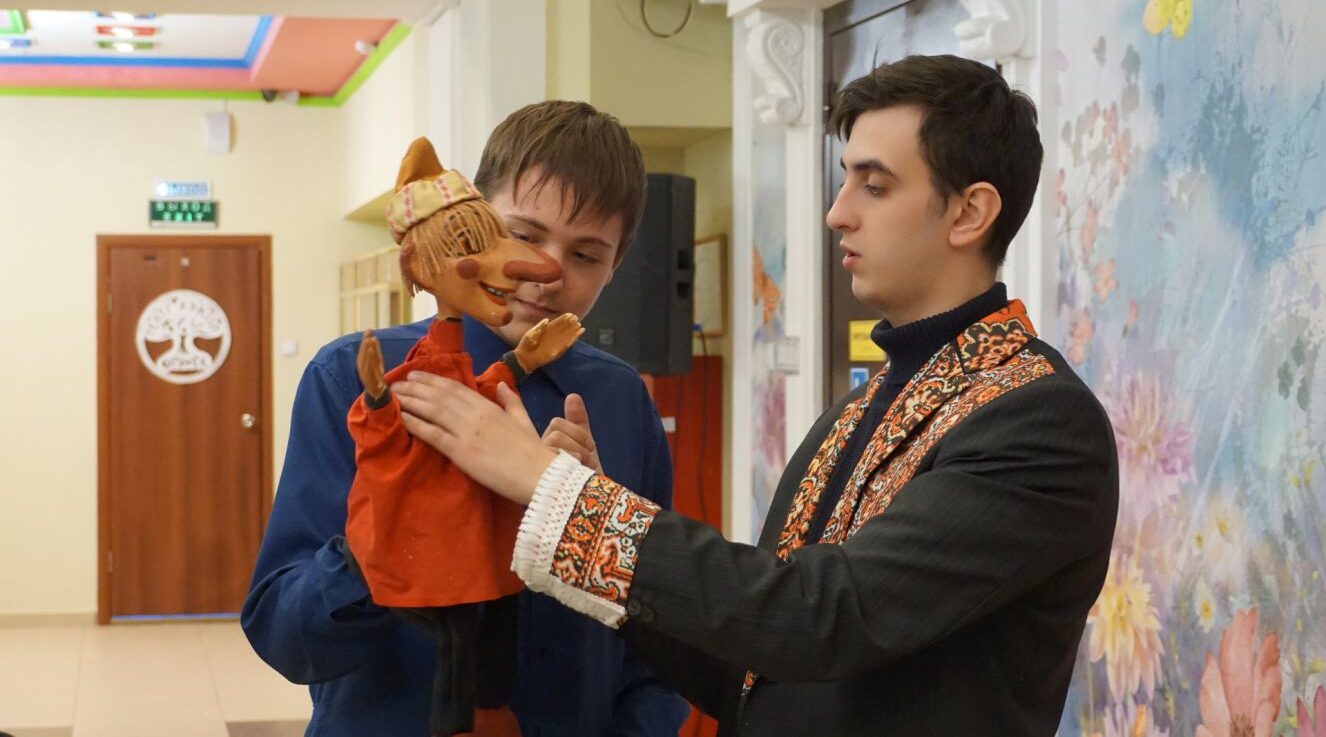 Брянские школьники ознакомились с театральной жизнью благодаря проекту «Билет в будущее»