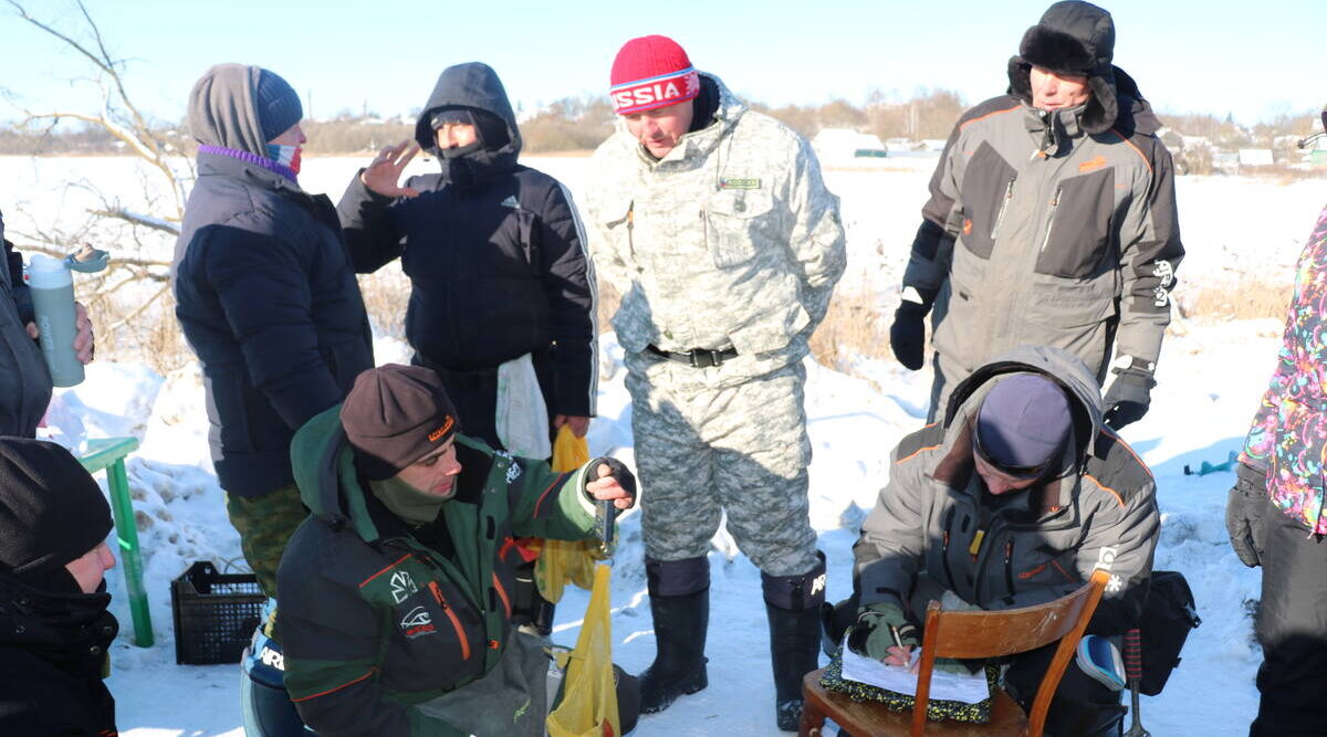 В Стародубе прошёл турнир по рыбной ловле на мормышку со льда