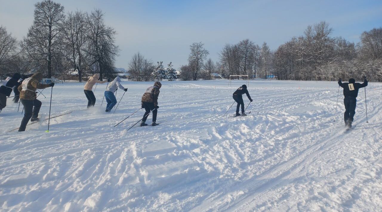 В Комаричи прошел спортивный праздник