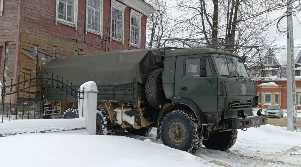 Жители Брянска передали 100 подушек и матрасов участникам СВО