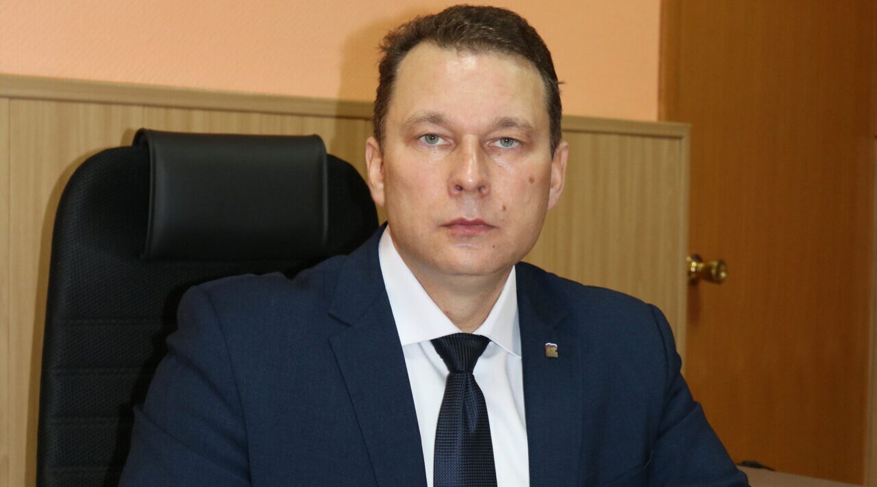 Николай Скрипин поздравил комаричан с Днем пограничника