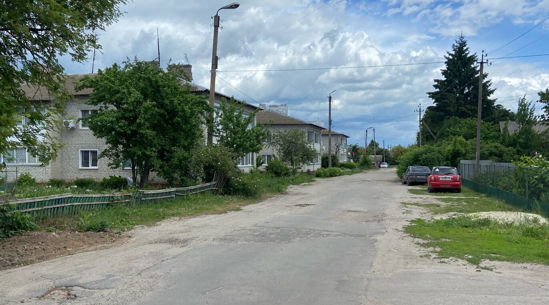 На  улице Калинина  в поселке Комаричи начнется капремонт дороги