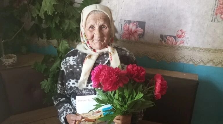 Комаричская долгожительница Александра Дмитриевна Горонова отметила день рождения