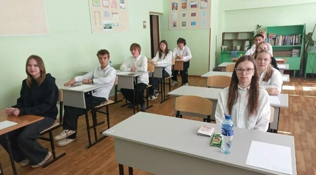 В Комаричском районе стартовала экзаменационная пора: ОГЭ и ЕГЭ в самом разгаре