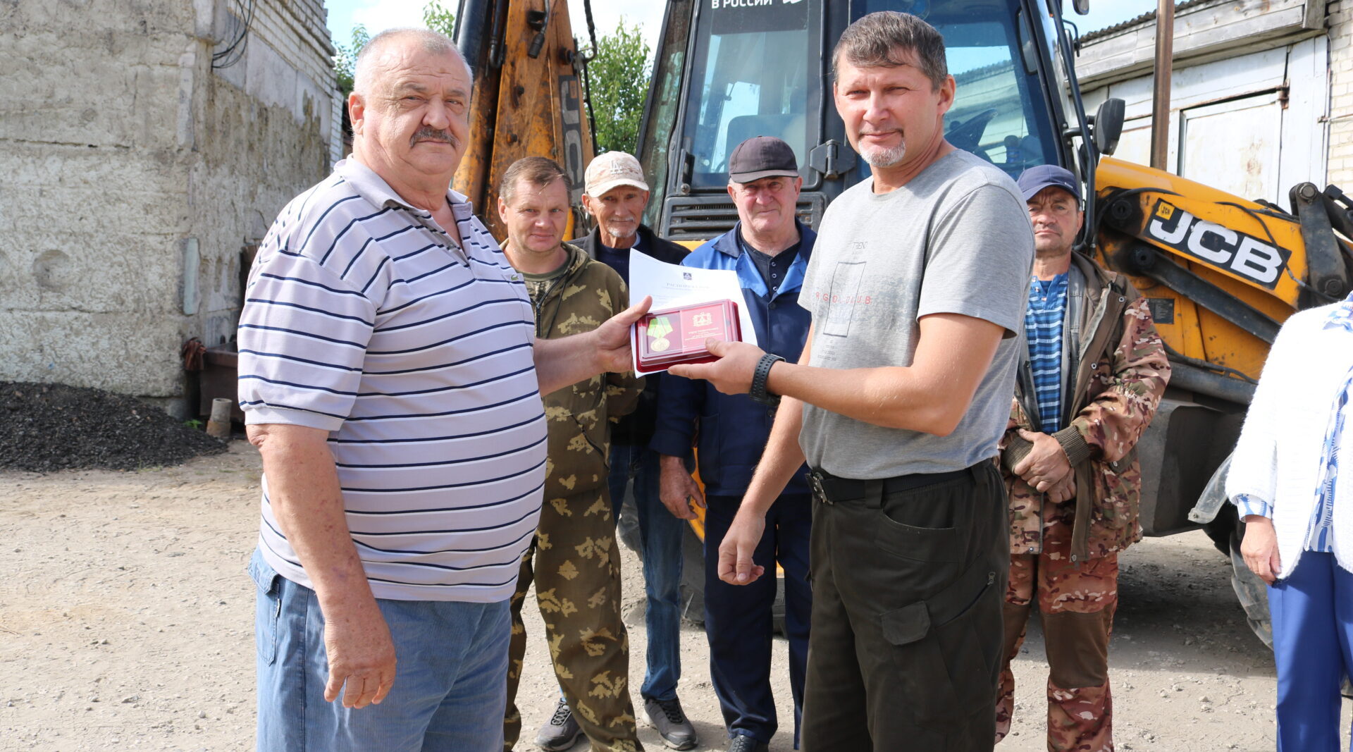 Мастер своего дела: в «Комаричском водоканале» чествовали профессионала