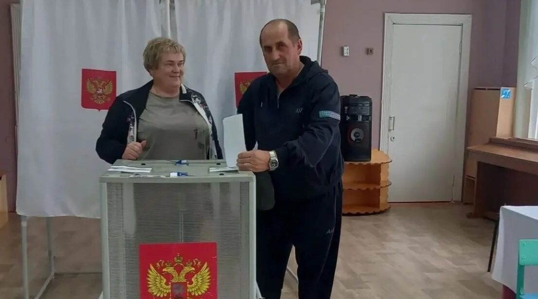 В Комаричском районе продолжается голосование