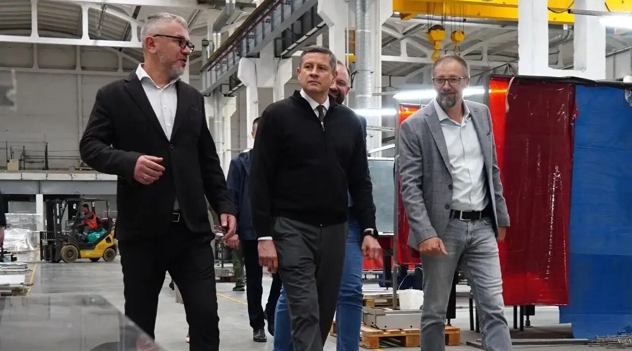 Егор Ковальчук познакомился с производственным процессом предприятия «Русская Броня»