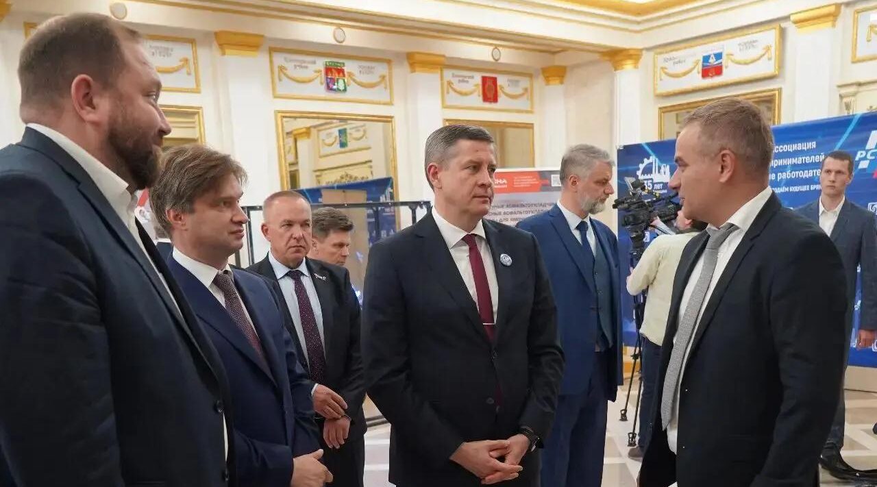 Егор Ковальчук обратился к работникам отрасли в преддверии Дня машиностроителя