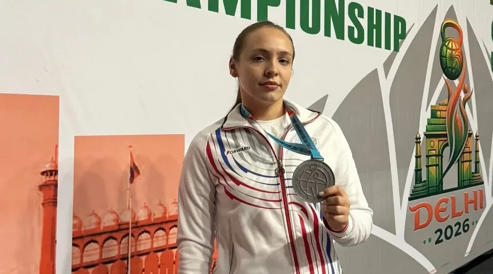 Брянская спортсменка завоевала серебряную медаль чемпионата мира по гиревому спорту в Индии