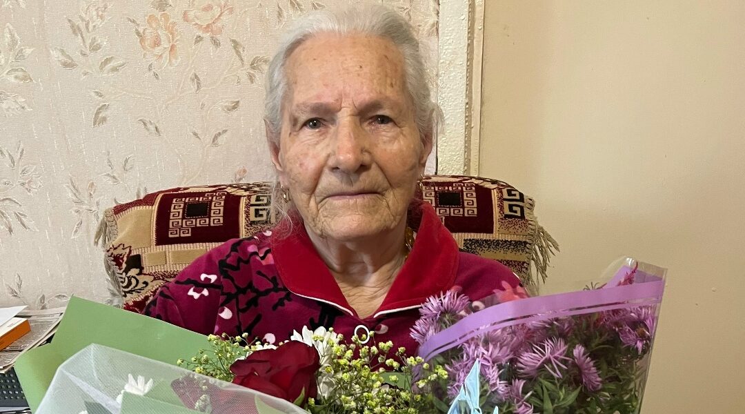 Комаричская долгожительница Клавдия Афанасьевна Артюхова отметила 89-й день рождения